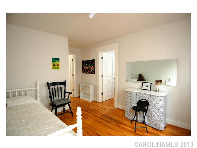 406  Wesley Heights Way Charlotte North Carolina 28208