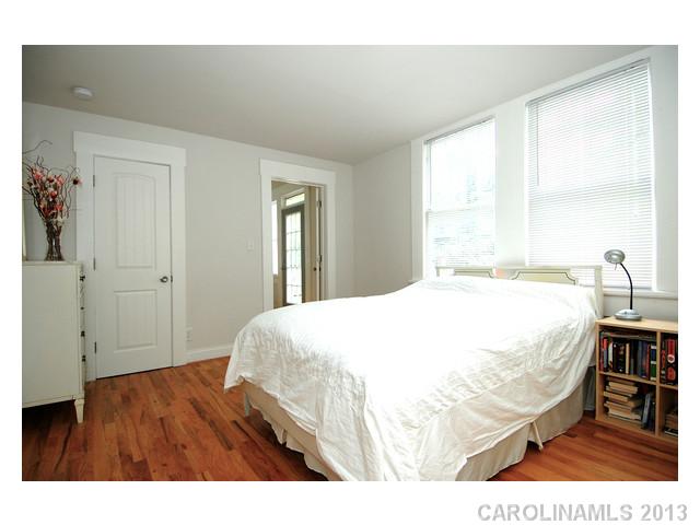 406  Wesley Heights Way Charlotte North Carolina 28208