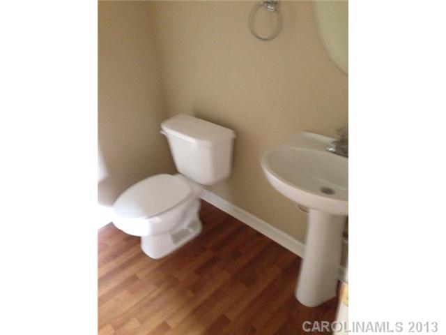 2712  Rozzelles Landing Drive Charlotte North Carolina 28214