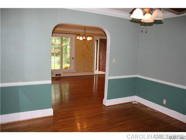 1535  Carolyn Drive Charlotte North Carolina 28205