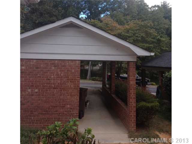 216  Idlewood Drive Kannapolis North Carolina 28083