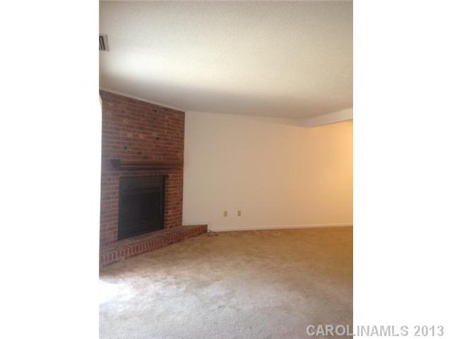 216  Idlewood Drive Kannapolis North Carolina 28083