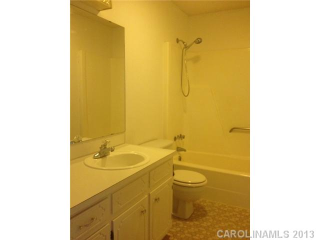 216  Idlewood Drive Kannapolis North Carolina 28083