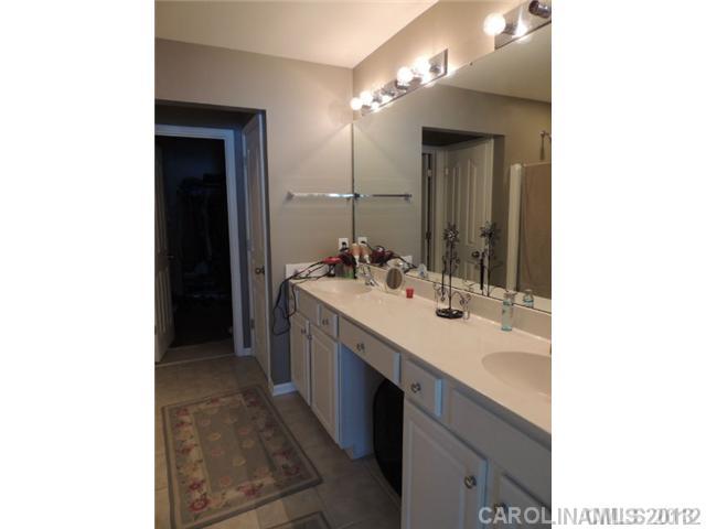 9003  Bishop Crest Lane Charlotte North Carolina 28277