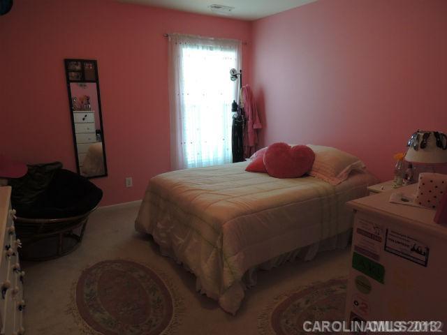 9003  Bishop Crest Lane Charlotte North Carolina 28277