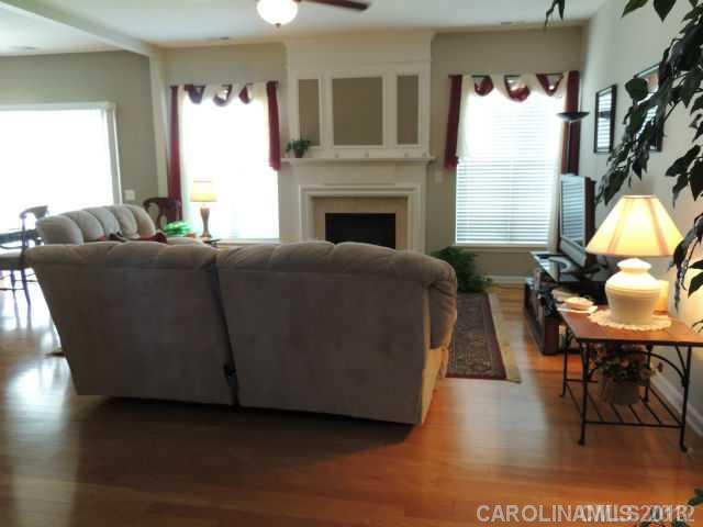 9003  Bishop Crest Lane Charlotte North Carolina 28277