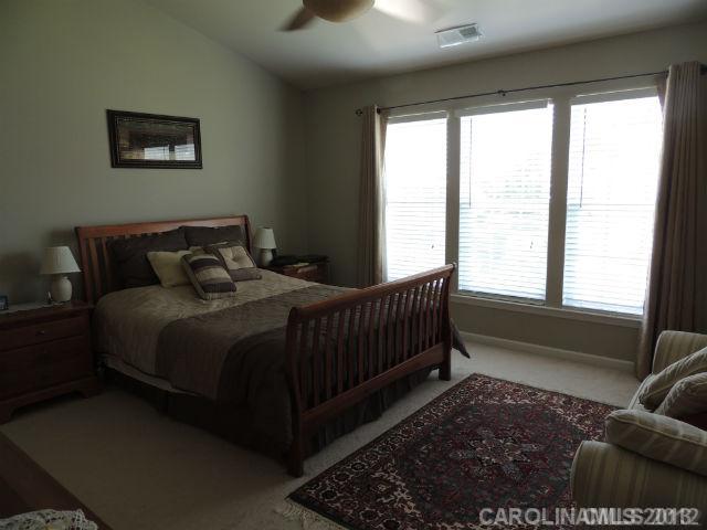 9003  Bishop Crest Lane Charlotte North Carolina 28277