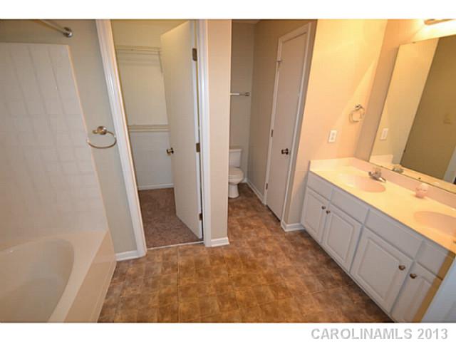 9115  Stone Abbey Place Charlotte North Carolina 28215