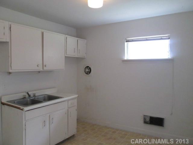 4415  Rolling Hill Drive Charlotte North Carolina 28213