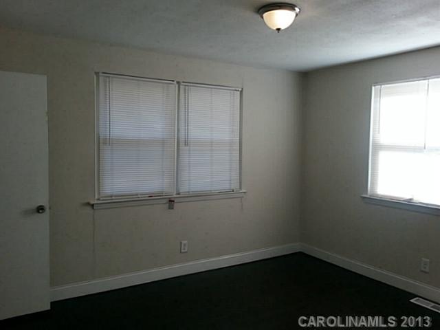 2815  Grimes Street Charlotte North Carolina 28206