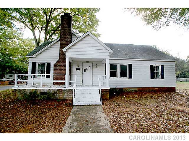 303  Armfield Street Statesville North Carolina 28677