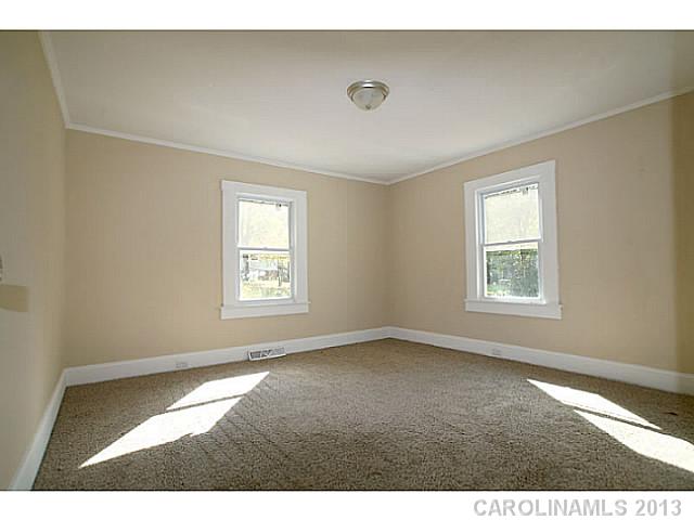 303  Armfield Street Statesville North Carolina 28677