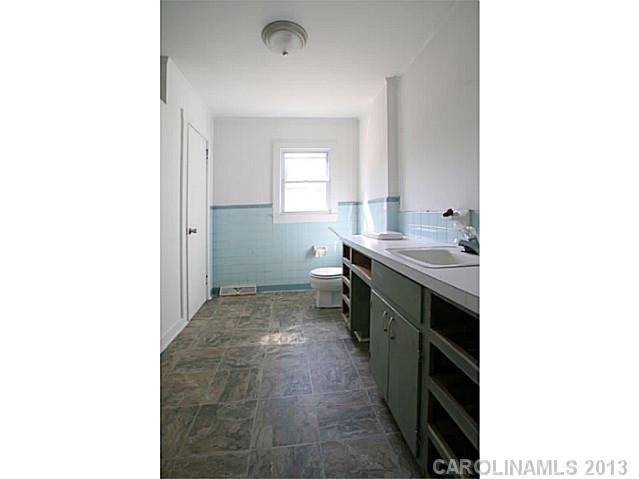 303  Armfield Street Statesville North Carolina 28677