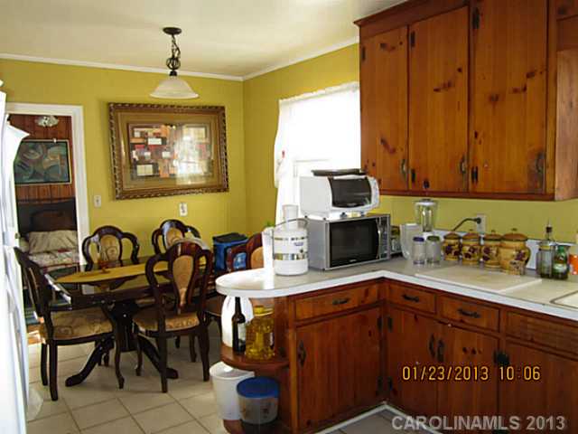 1915  Mineral Springs Road Charlotte North Carolina 28262