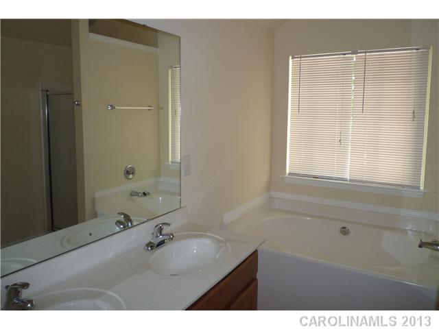 5629  Thompson Road Charlotte North Carolina 28216