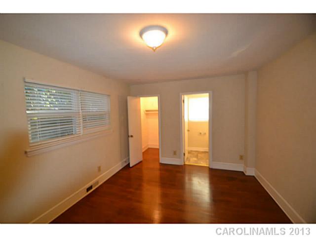 1318  Lomax Avenue Charlotte North Carolina 28211