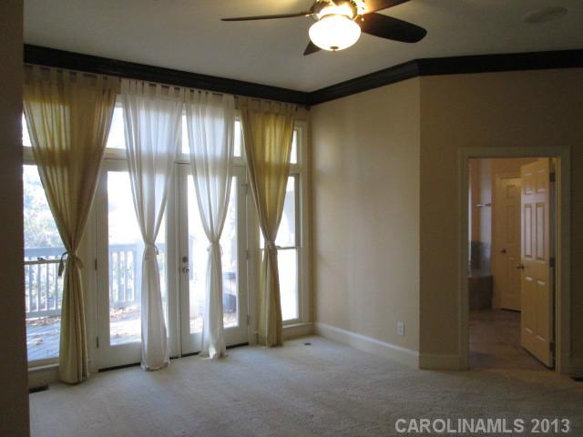 16300  Autumn Creek Court Charlotte North Carolina 28278