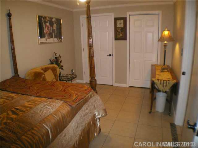 3654 S Lake Shore Road Denver North Carolina 28037