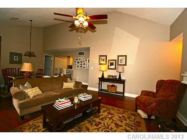 5009  Sharon Road Charlotte North Carolina 28210