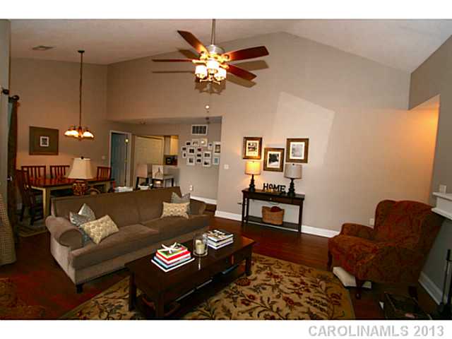 5009  Sharon Road Charlotte North Carolina 28210