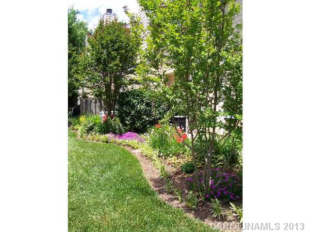 6111  Heathstone Lane Charlotte North Carolina 28210