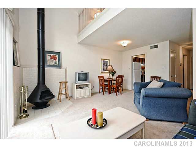 6111  Heathstone Lane Charlotte North Carolina 28210