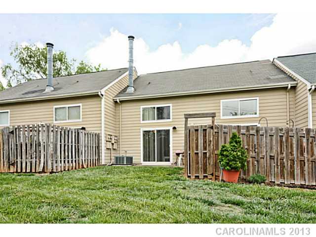 6111  Heathstone Lane Charlotte North Carolina 28210