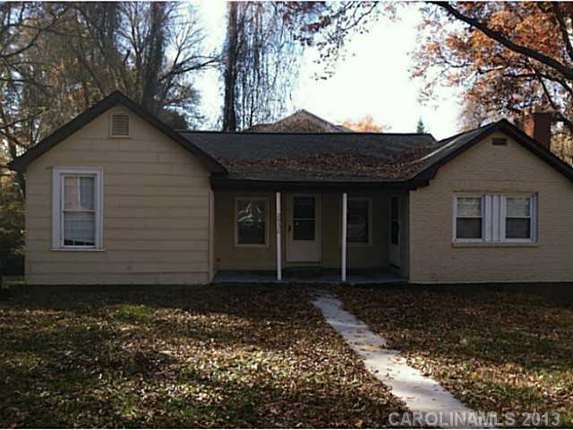 2930  Burgess Drive Charlotte North Carolina 28208