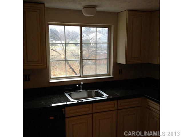 11424  antebellum Drive Charlotte North Carolina 28273