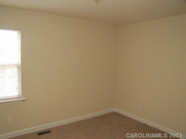 1302  Meadow Avenue Kannapolis North Carolina 28083