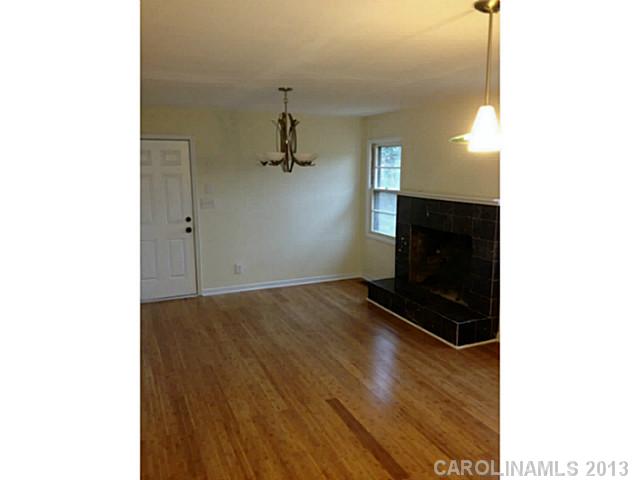 3304  Sunset Boulevard Charlotte North Carolina 28216