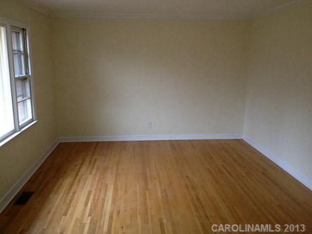 3304  Sunset Boulevard Charlotte North Carolina 28216