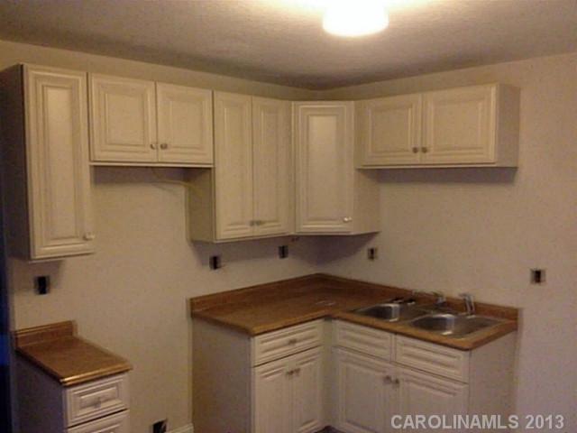 5401  Snow White Lane Charlotte North Carolina 28213