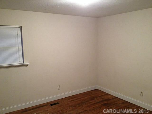 5515  Snow White Lane Charlotte North Carolina 28213