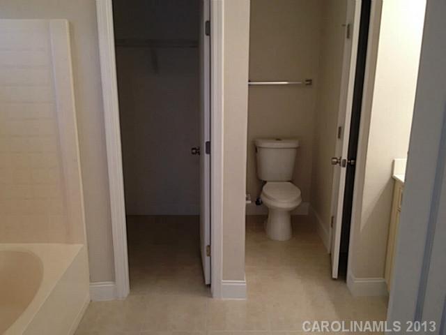 8911  Tendring Court Charlotte North Carolina 28215