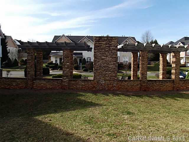 10338  Mcgoogan Lane Charlotte North Carolina 28277