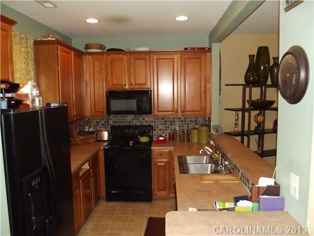 10338  Mcgoogan Lane Charlotte North Carolina 28277