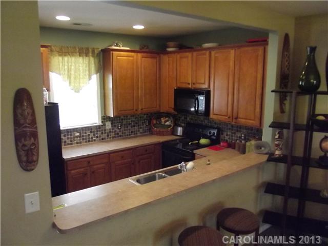 10338  Mcgoogan Lane Charlotte North Carolina 28277