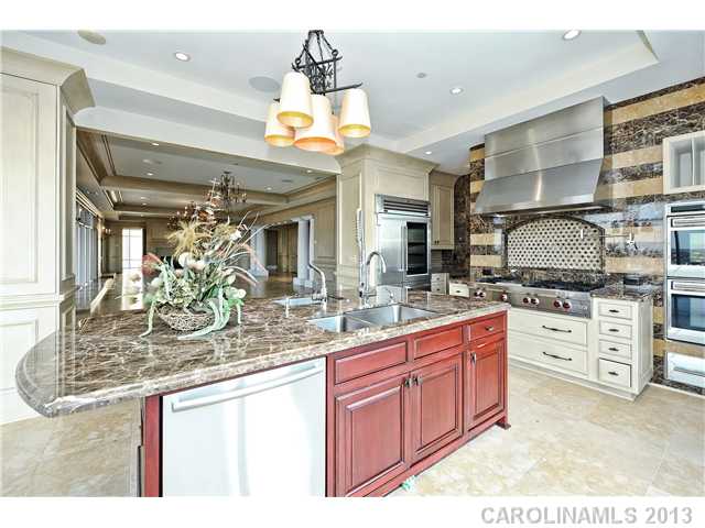 230  Tryon Street Charlotte North Carolina 28202