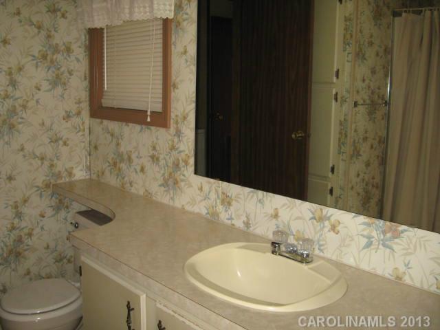 384 NW Pitts School Road Concord North Carolina 28027