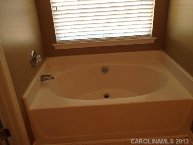 10240  Garmoyle Street Charlotte North Carolina 28277