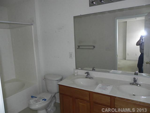 15713  Castle Watch Avenue Charlotte North Carolina 28277