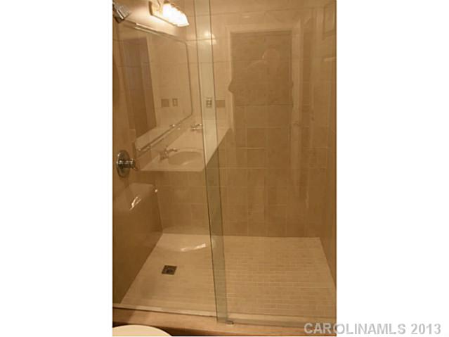 718 W Trade Street Charlotte North Carolina 28202