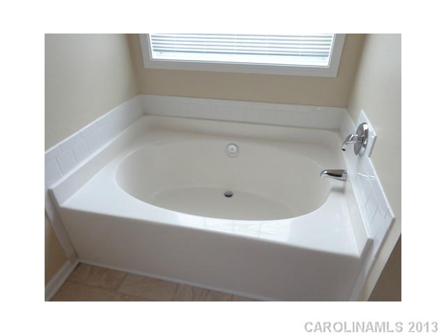 4013  Planters Watch Drive Charlotte North Carolina 28278