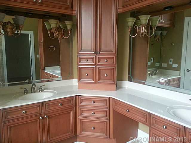 11803  Churchfield Lane Charlotte North Carolina 28277