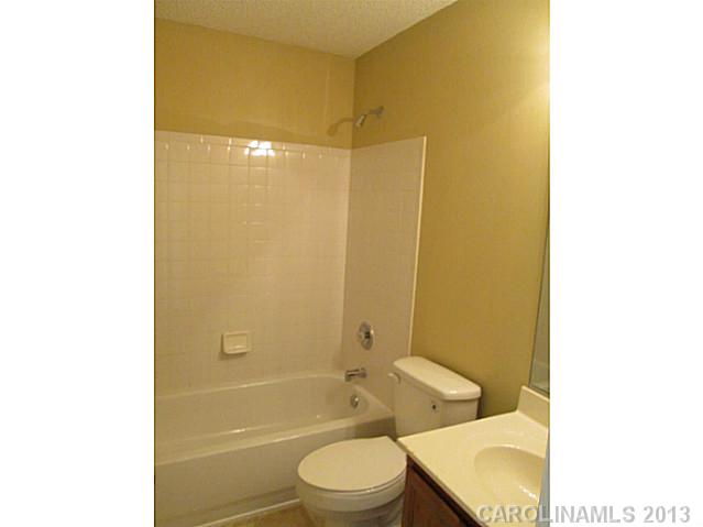 2717  Fairstone Avenue Charlotte North Carolina 28269