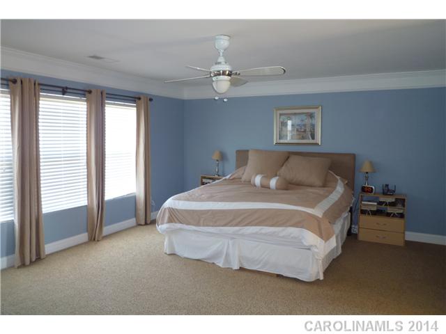 10704  Parnie Court Charlotte North Carolina 28213