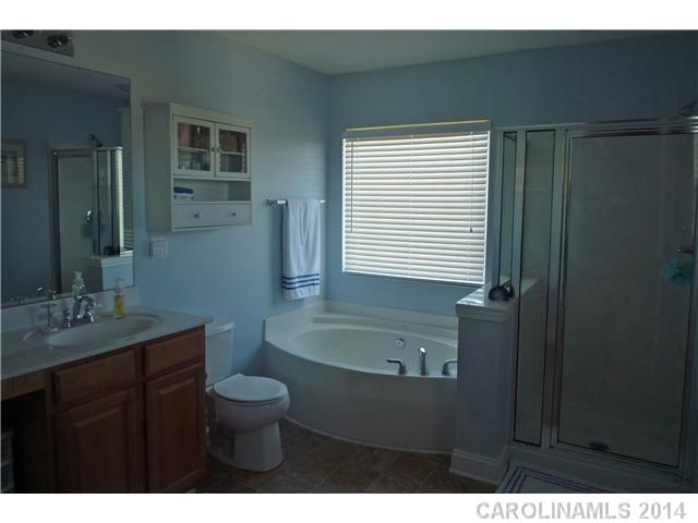 10704  Parnie Court Charlotte North Carolina 28213