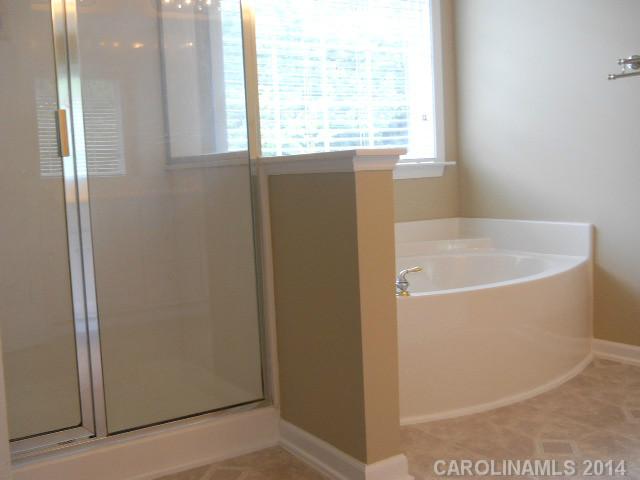 7751  Cotswold Court Charlotte North Carolina 28213