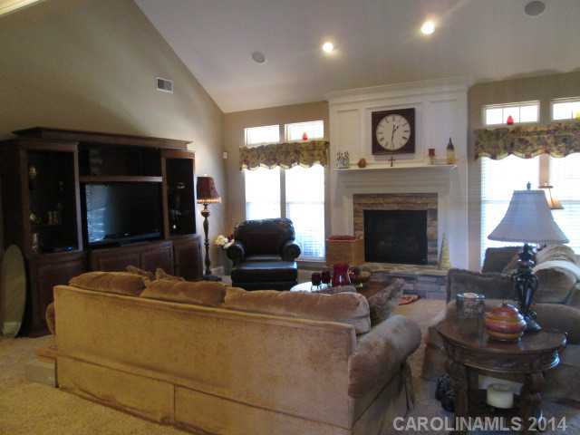 105  Village Glen Way Mount Holly North Carolina 28120